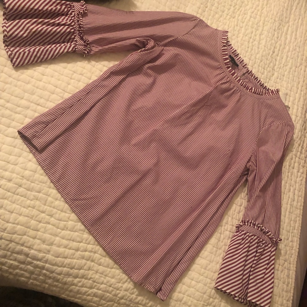 Women’s Flare Sleeve Top - Size Small